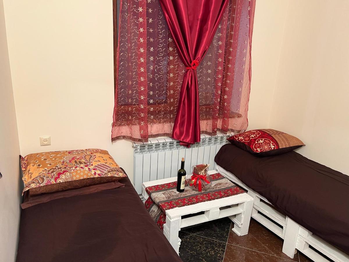 Comfort Hostel Orchid Erivan Dış mekan fotoğraf